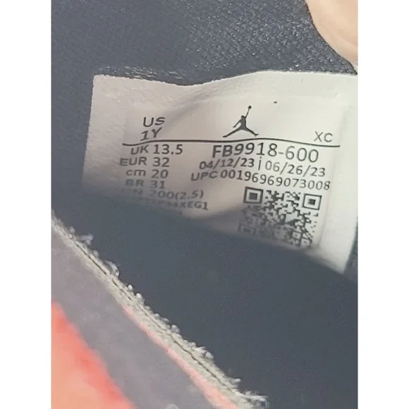 Nike Air Jordan Youth Sneakers, Unisex Size 1Y, Red/black - Picture 7 of 8